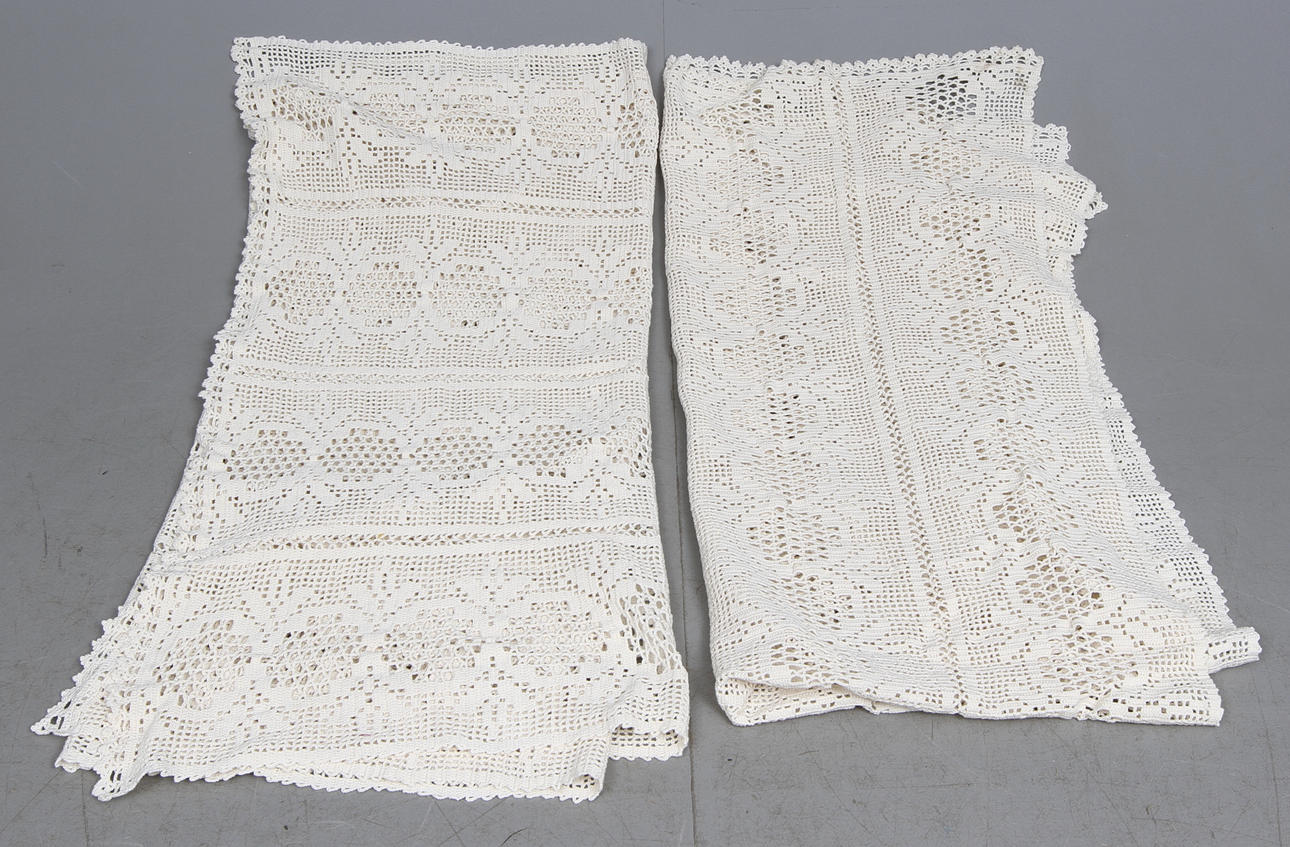 VIRKADE SÄNGÖVERKAST, 2 st.