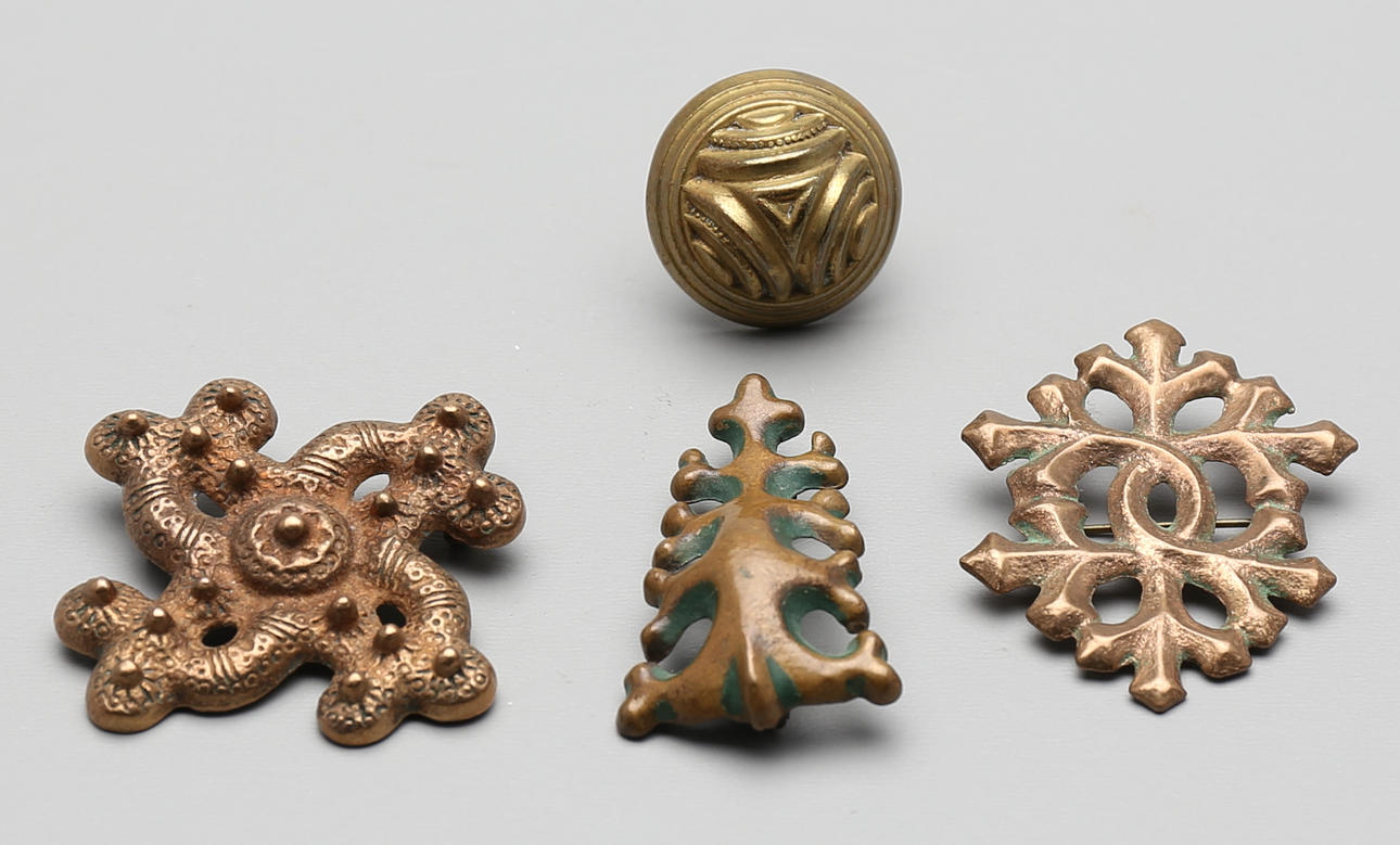 BRONSSMYCKEN, bland annat Kalevala.