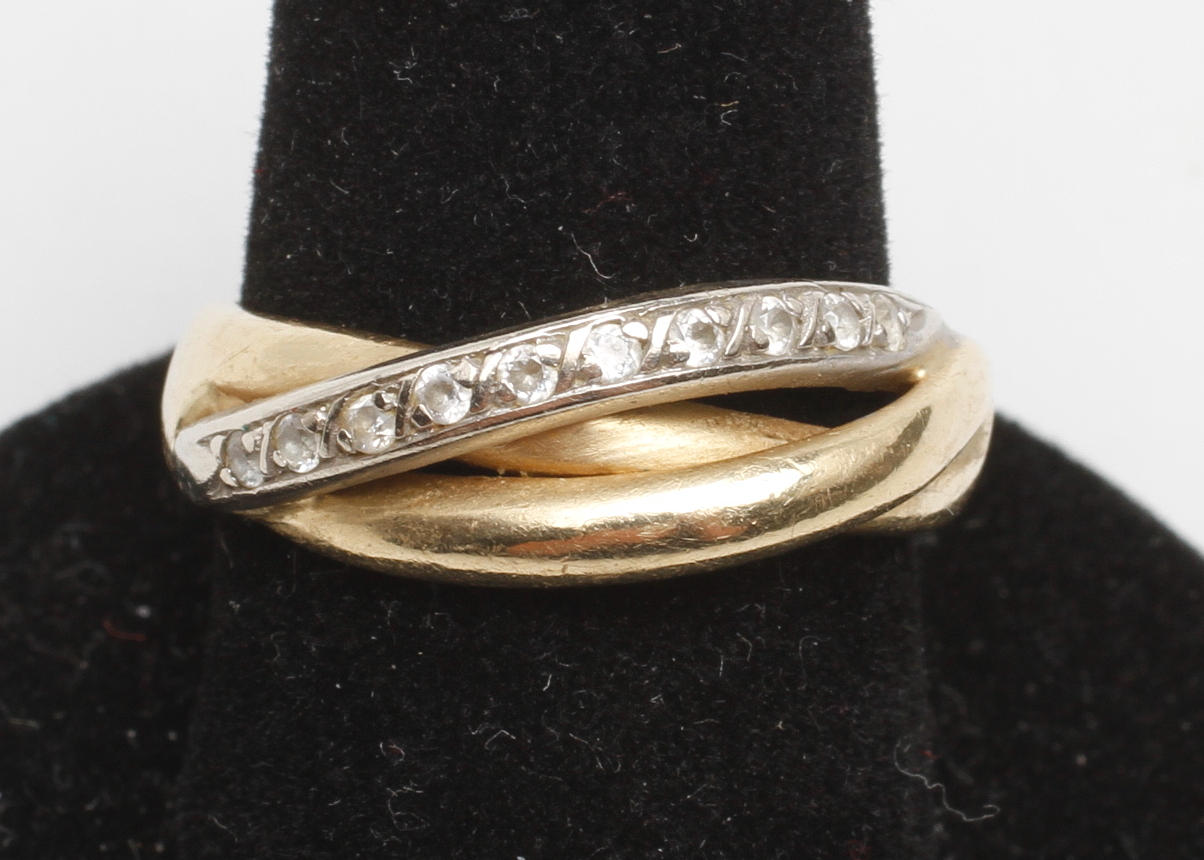 RING, 18k guld, vikt ca 4,4 gr.