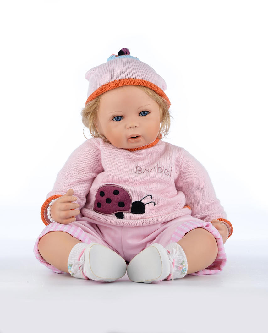 3 LEBENSECHTE PUPPEN.