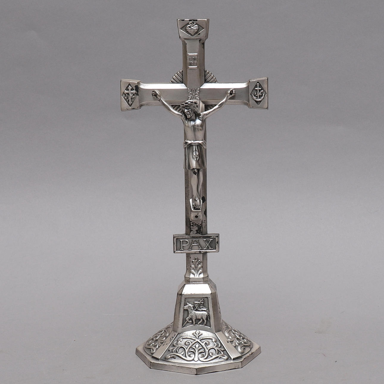 CRUCIFIX, metal.
