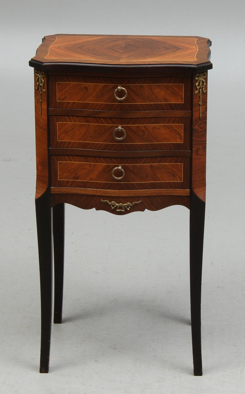 HALLBYRÅ, rokokostil, 1900-talets slut.