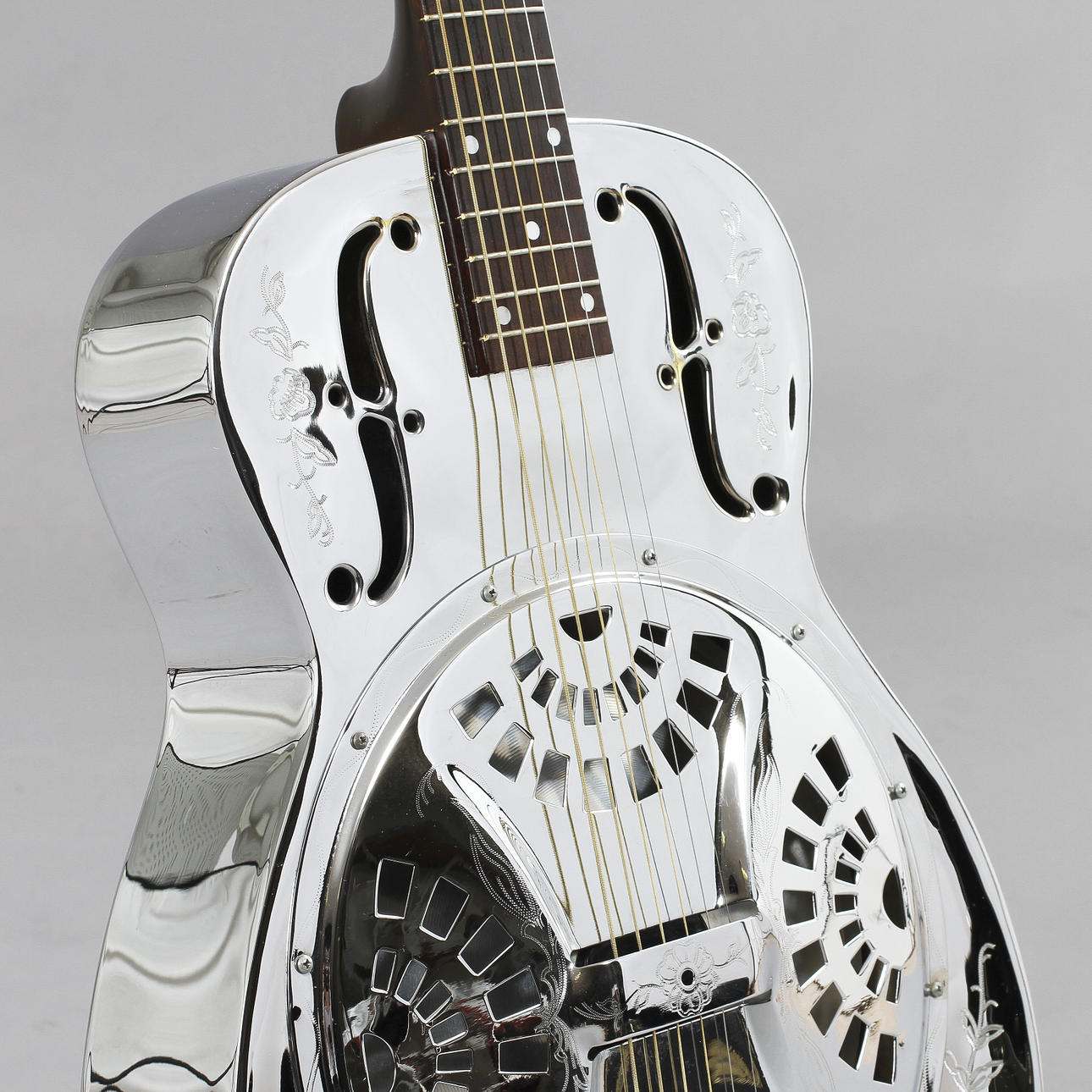 GITARR, Dobro, Modell 33 "The Rose".