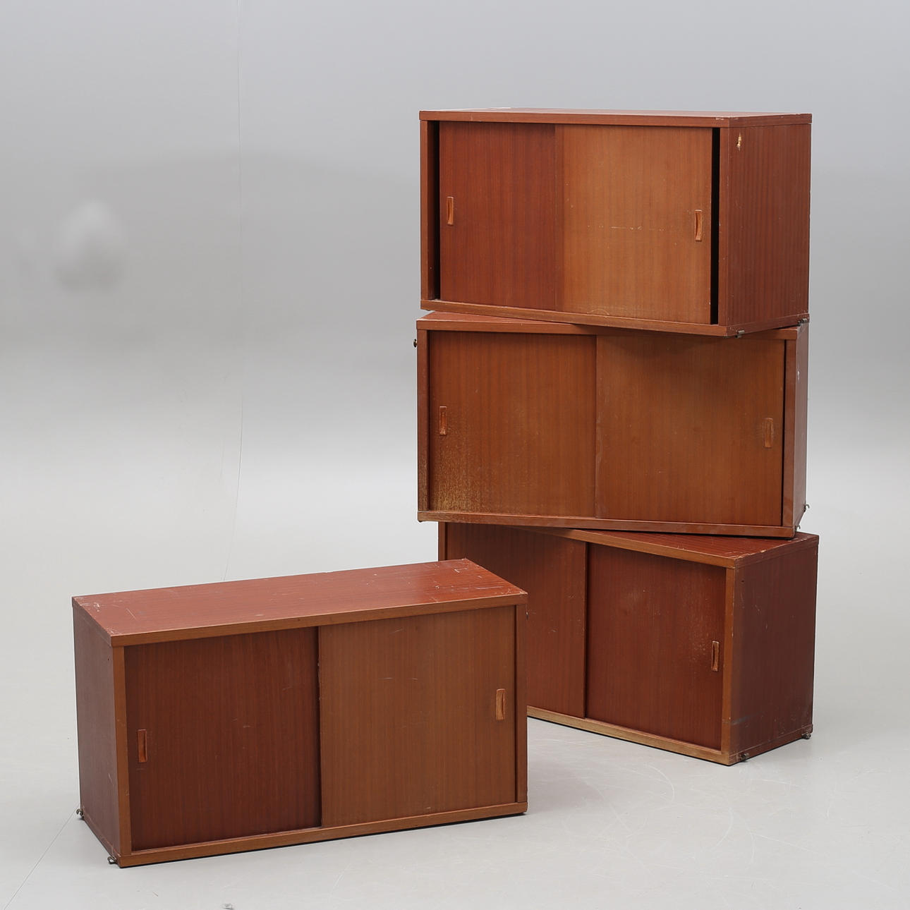 VÄGGSKÅP, 4 st, String, 1900-talets mitt.