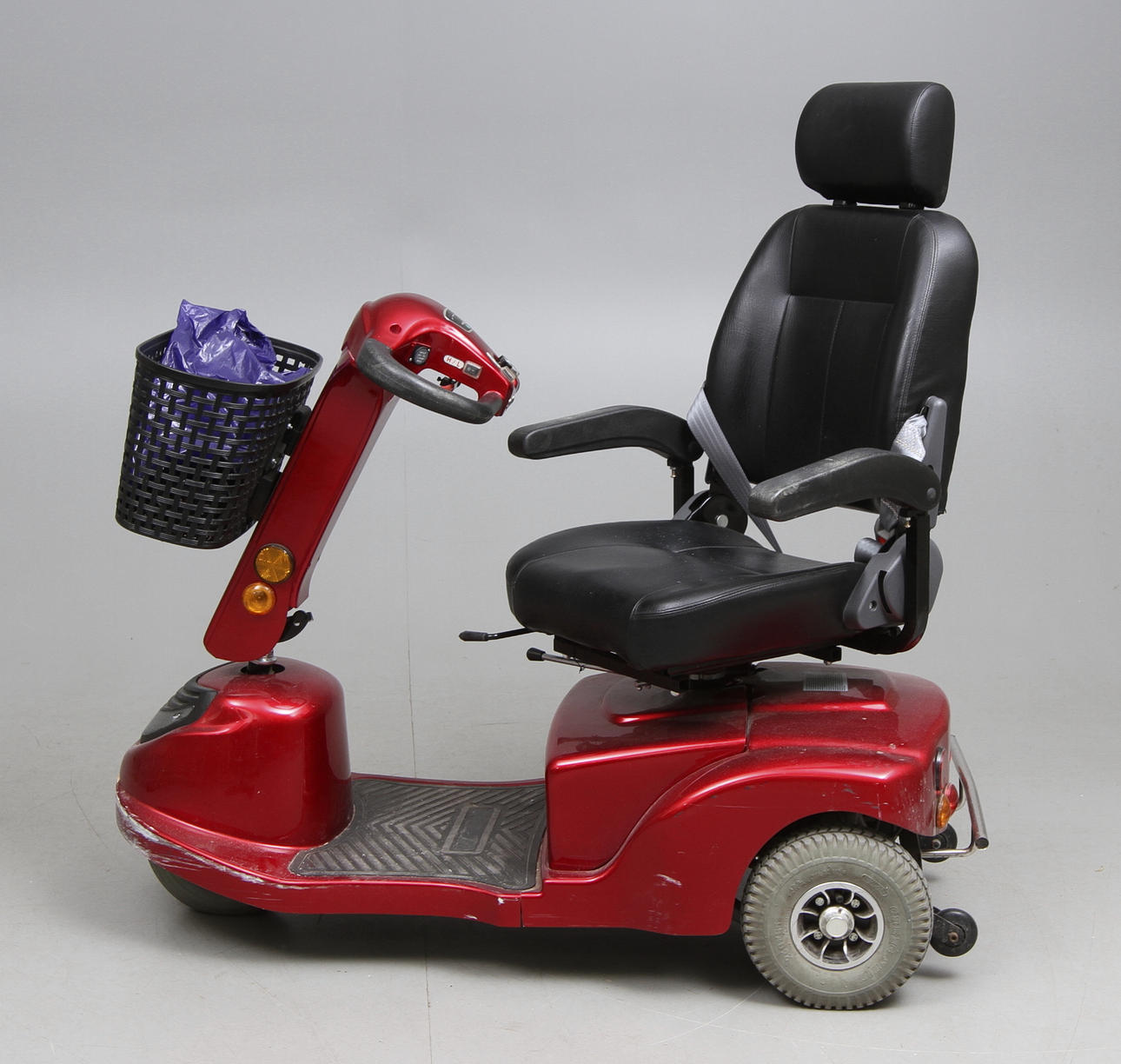 PROMENADSCOOTER, Blimo, röd.