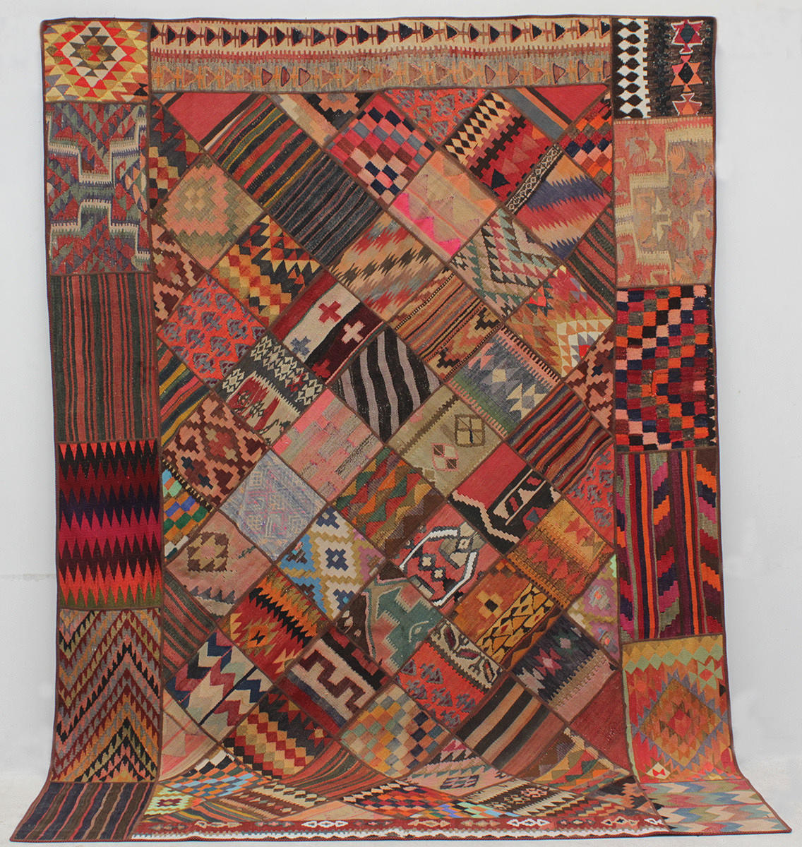 ALFOMBRA, oriental, patchwork Kelim, 345 x 257 cm.