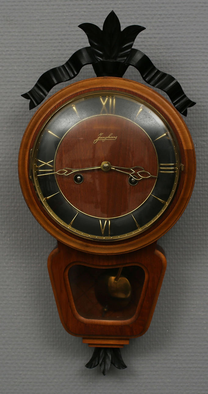 VÄGGPENDYL, Junghans, 1900-talets mitt.