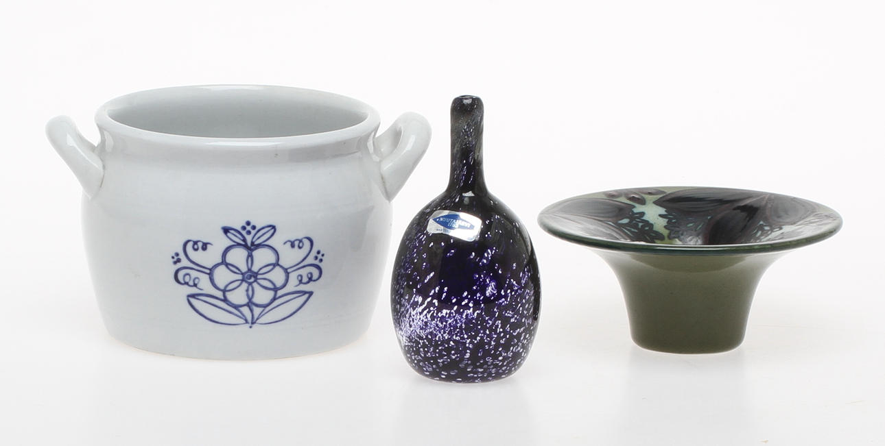 MINIATYRVAS glas Oiva Toikka Nuutajärvi, KRUS Arabia samt LJUSSTAKE Arabia.