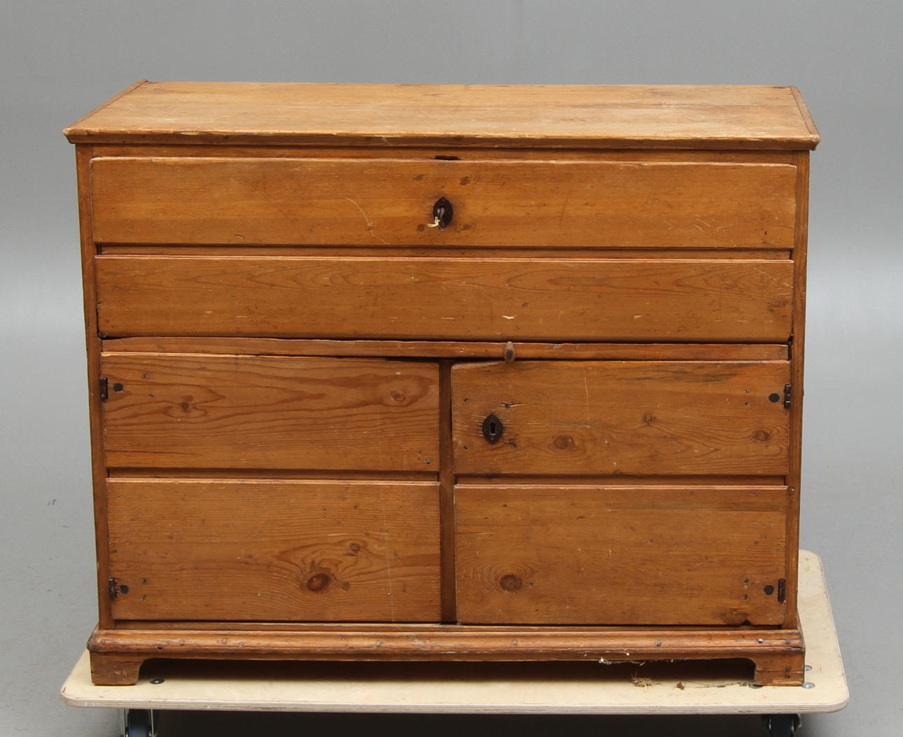 SKRIVMÖBEL, 1700/1800-tal.