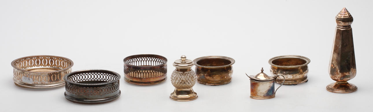 METALLFÖREMÅL, pläter, 8 delar, bl.a. Ellis Barker silver Co, 1900-tal.