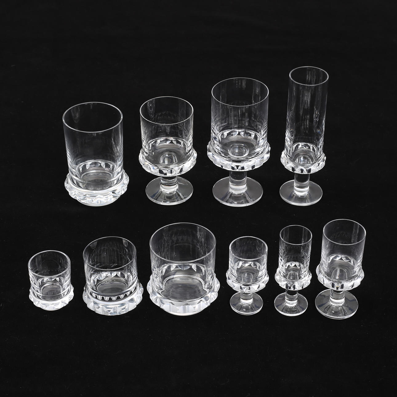 GLASWAREN, 146 Stück, Hovmantorp.