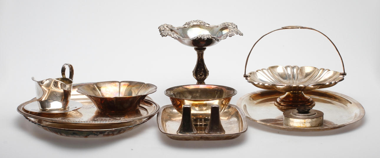 NYSILVERFÖREMÅL, 12 delar, 1800-1900-tal.