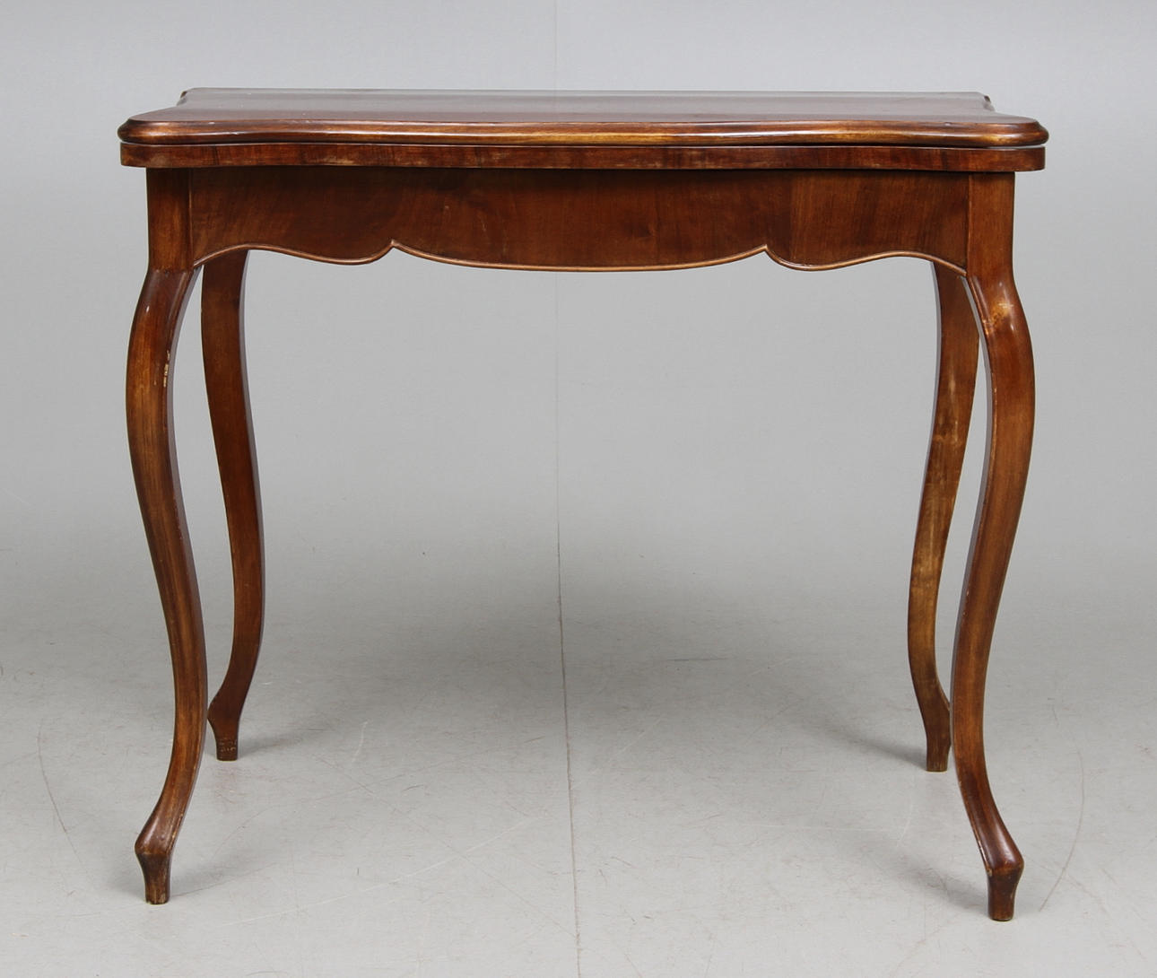 SPELBORD, nyrokoko, 1800-talets andra hälft.