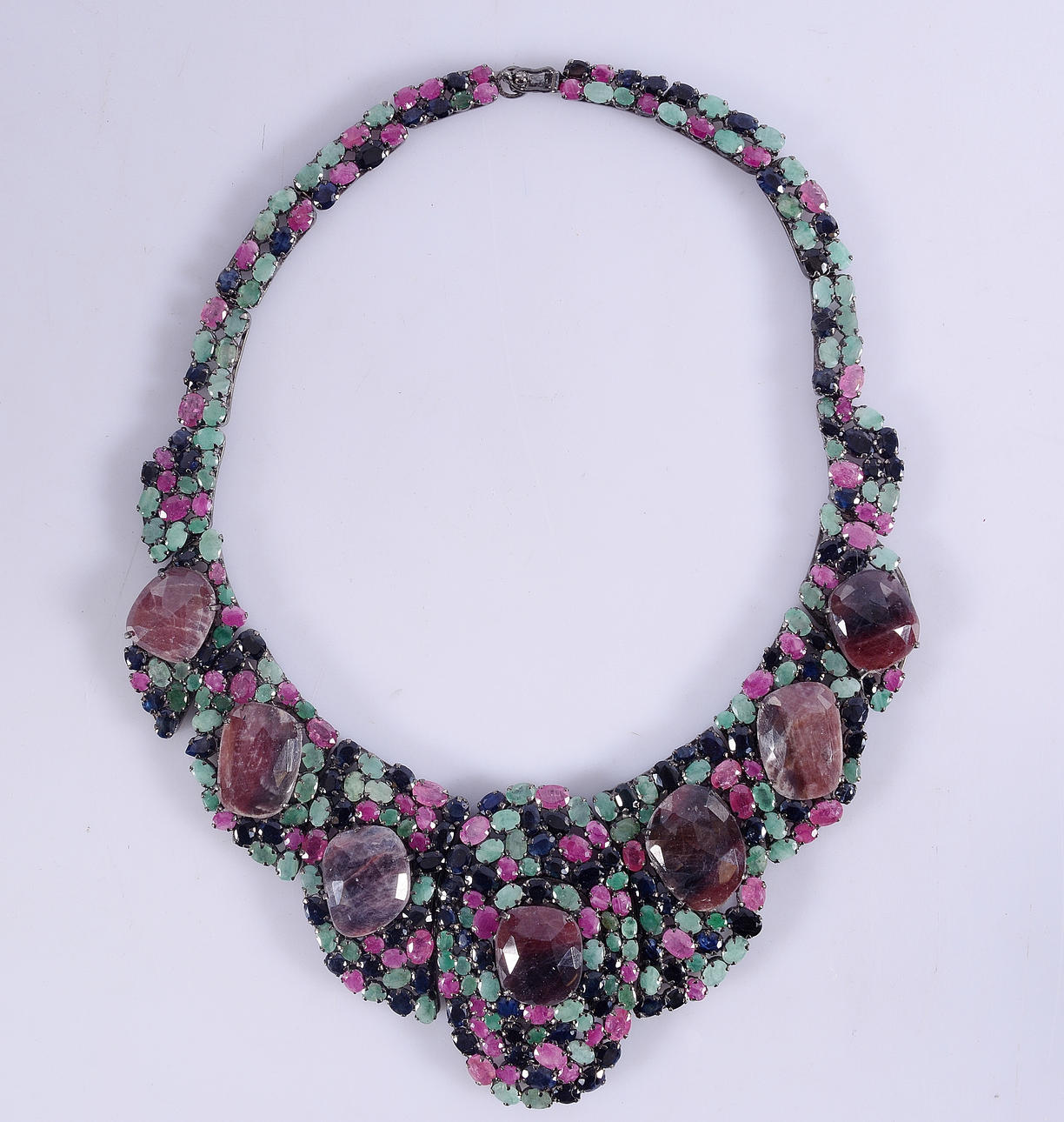 COLLIER, sterlingsilver med ädelstenar.