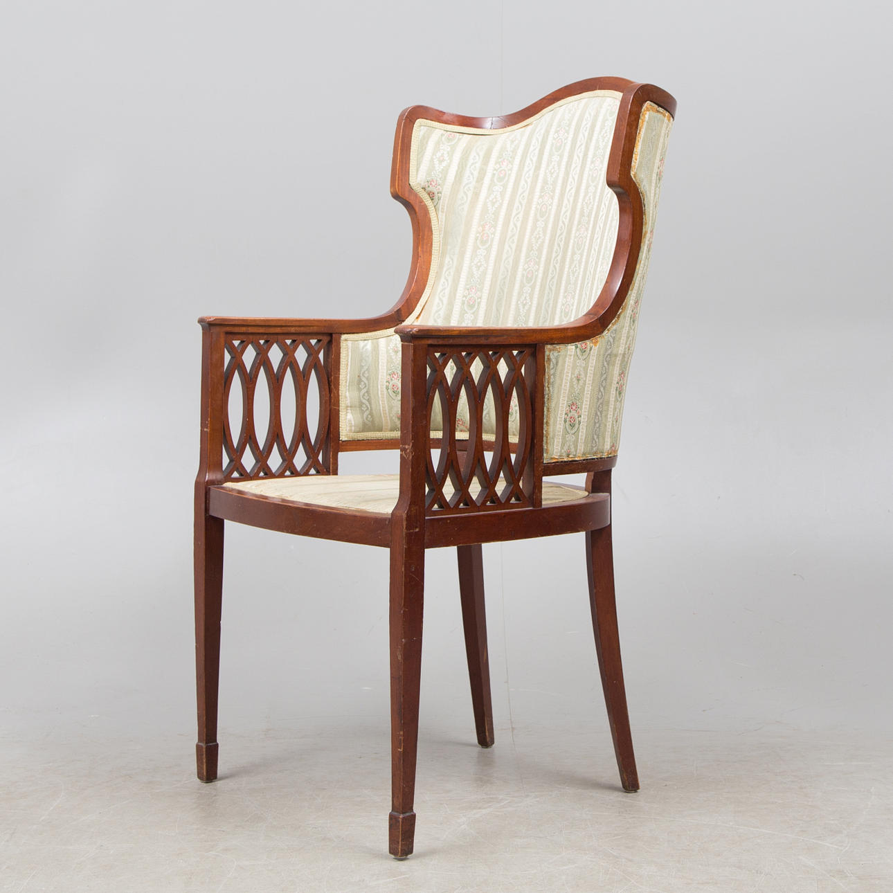 KARMSTOL, rokokostil.