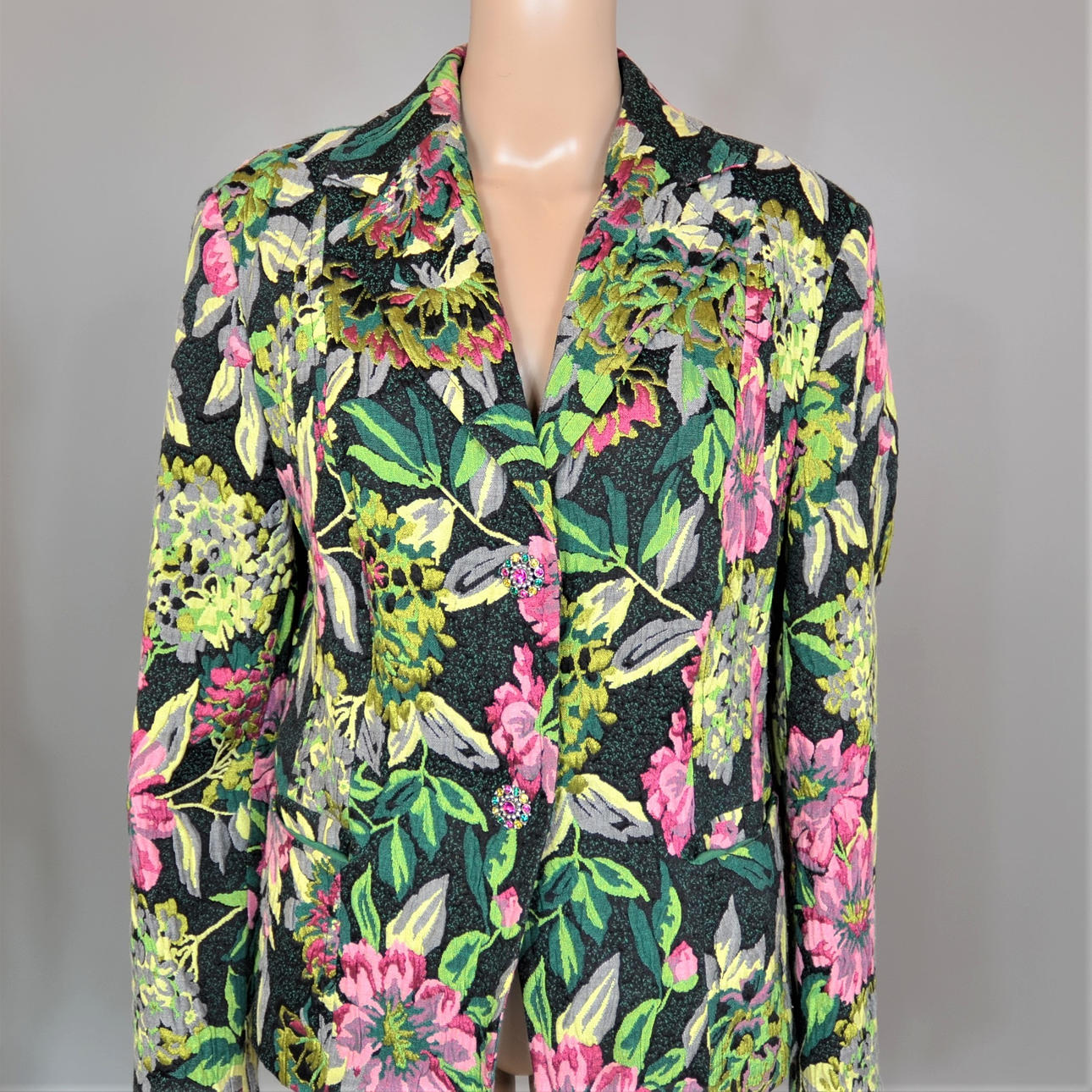 PRIORIDAD. Chaqueta/Chaqueta.