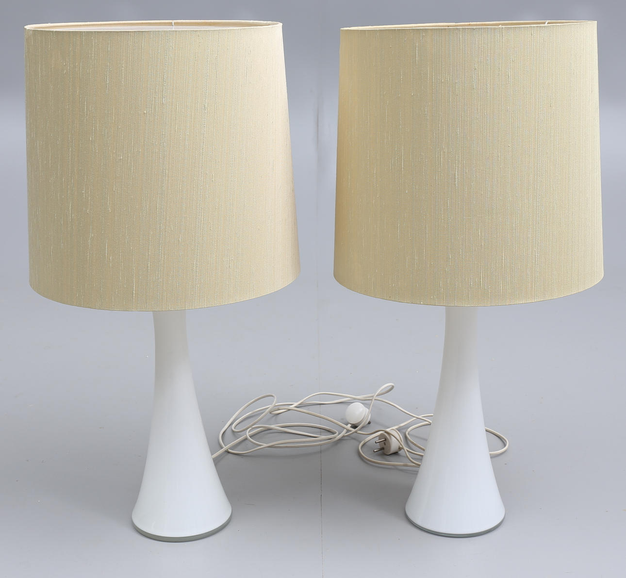 BORDSLAMPOR, 2 st, Bergboms, 1900-talets mitt.