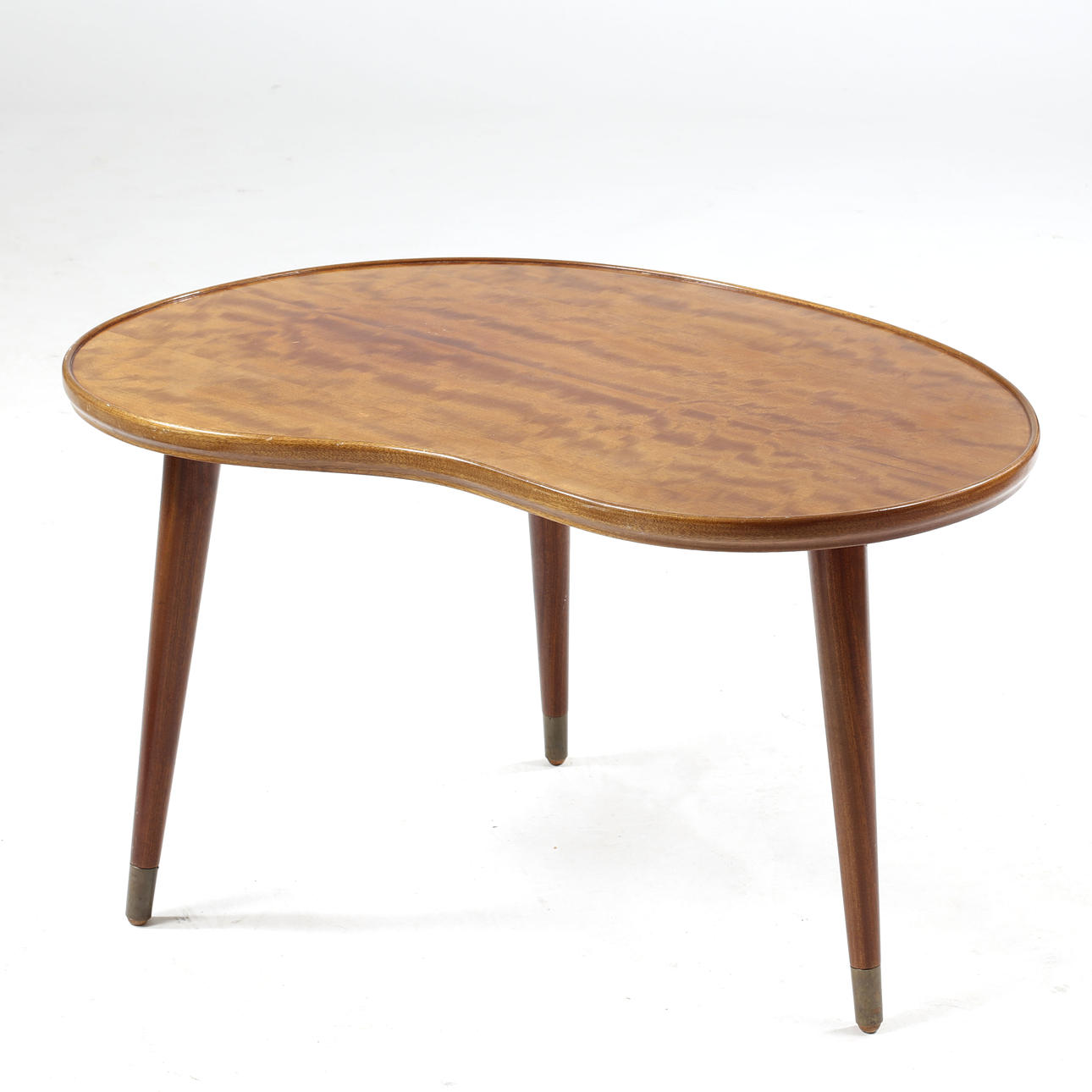 COUCHTISCH, Nierenform, Mitte 20. Jahrhundert.