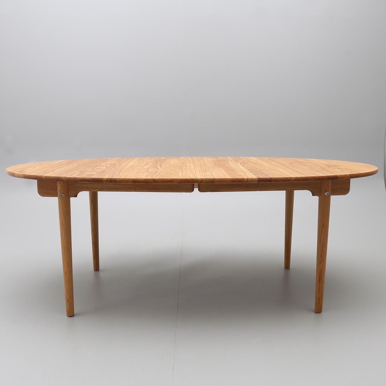 HANS J. WEGNER, spisebord, 'CH338', Carl Hansen & Søn, Danmark.