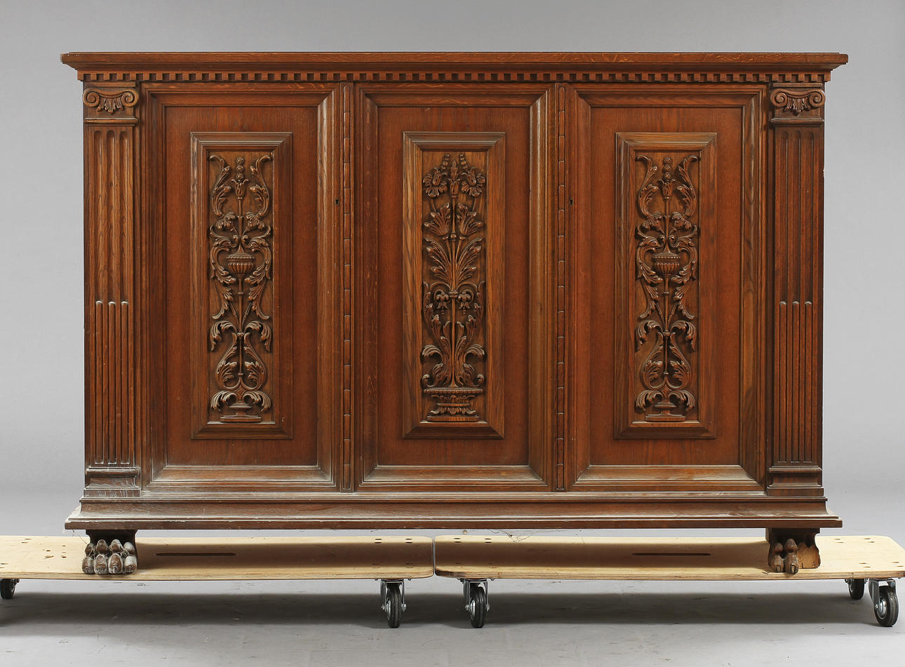 SKÄNK, nyrenässans, 1900-tal.