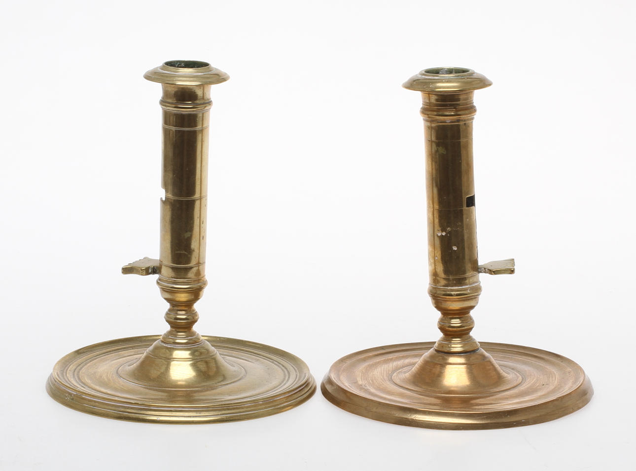 NATTLJUSSTAKAR, 2 st, mässing, 1800-tal.