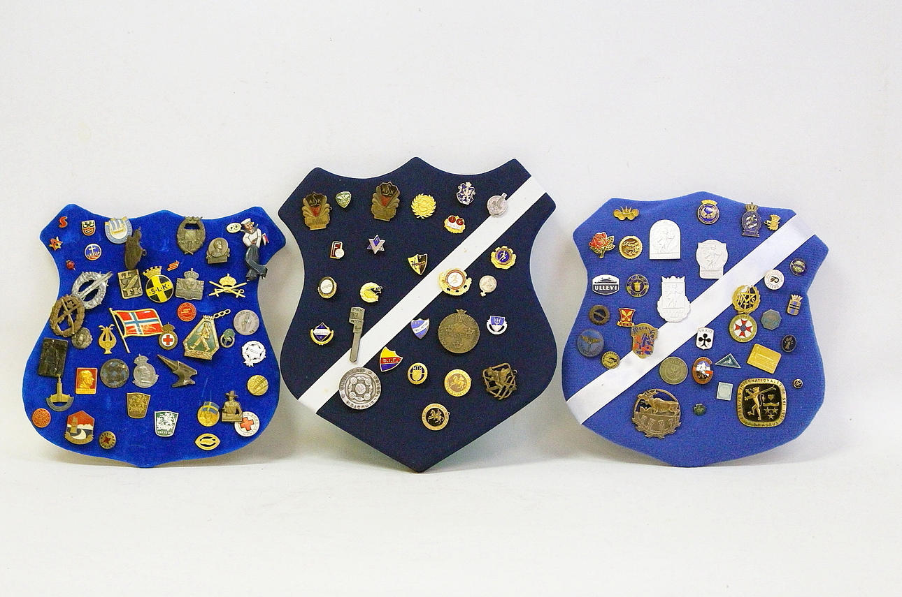 SPORTSMÆRKER "PINNS", 3 tavler.