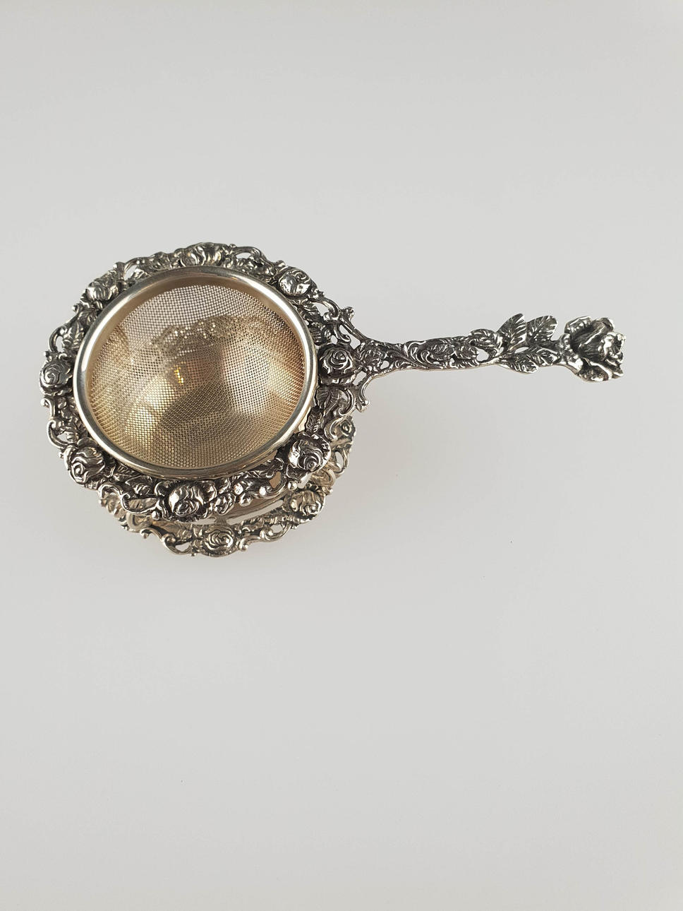 TEA STRAINER WITH STAND, silver, Hildesheim rose, approx. 53.8g.