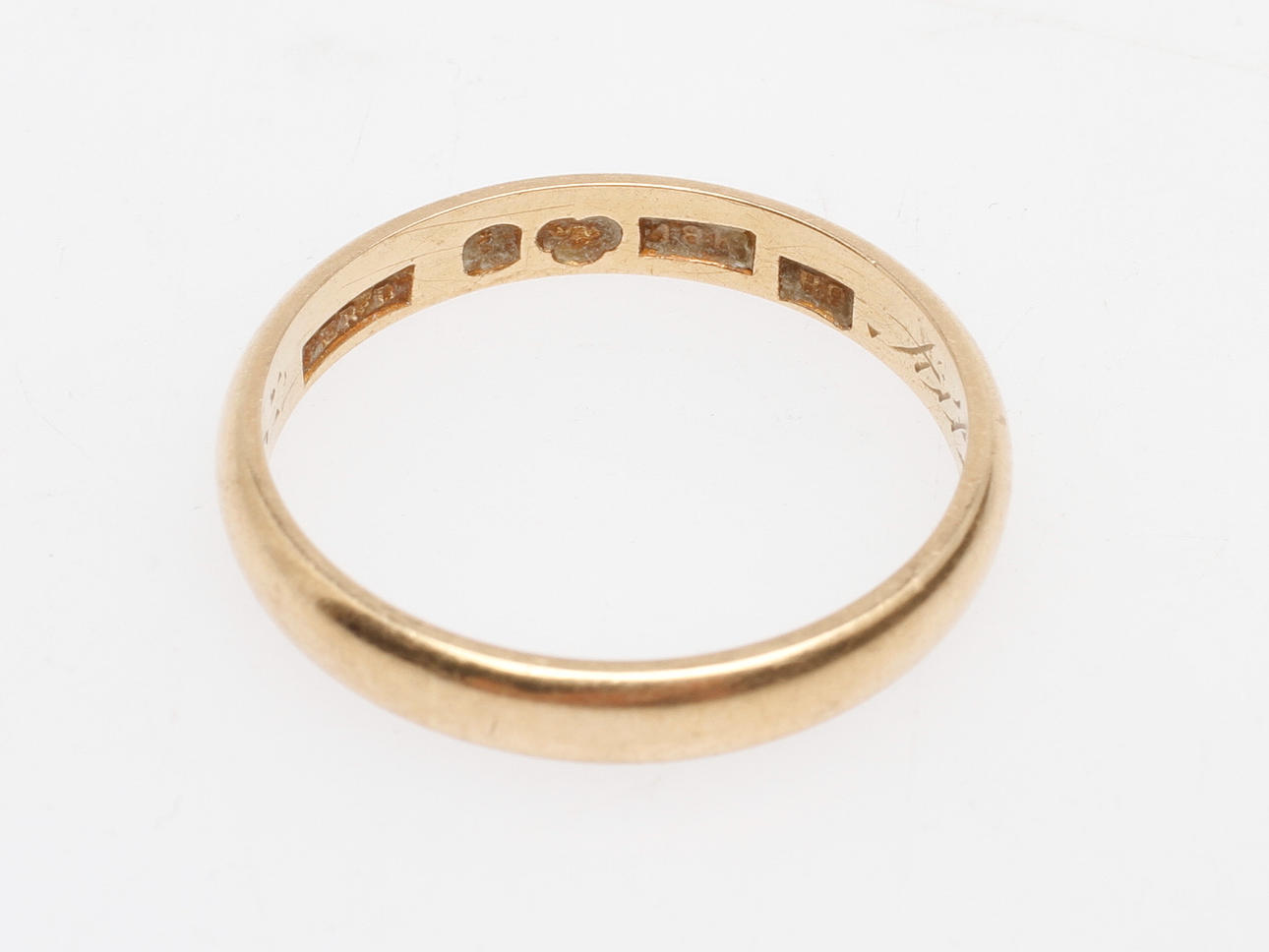 RING, 18k guld, vikt ca 4,5 gr.