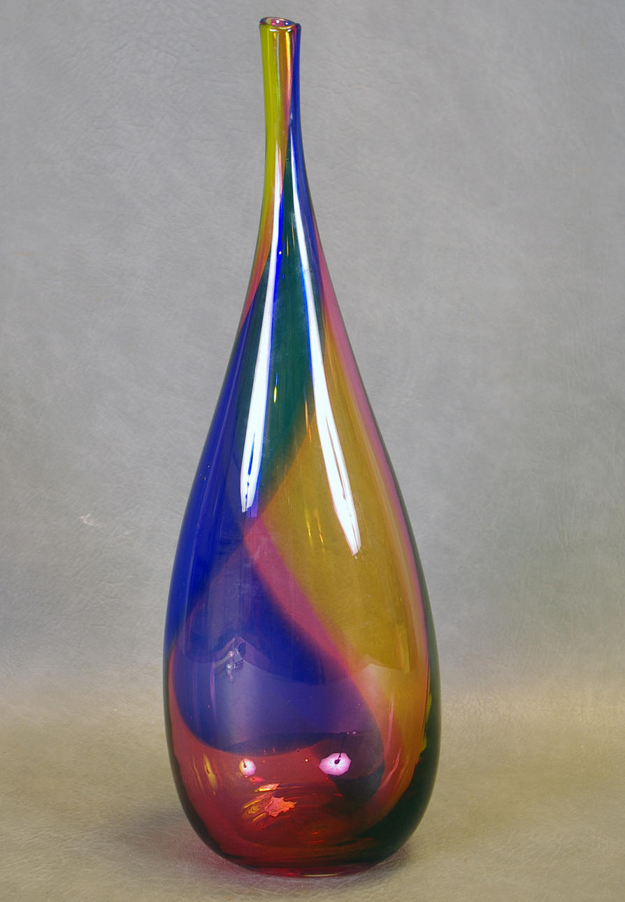 VAS, färgat konstglas.