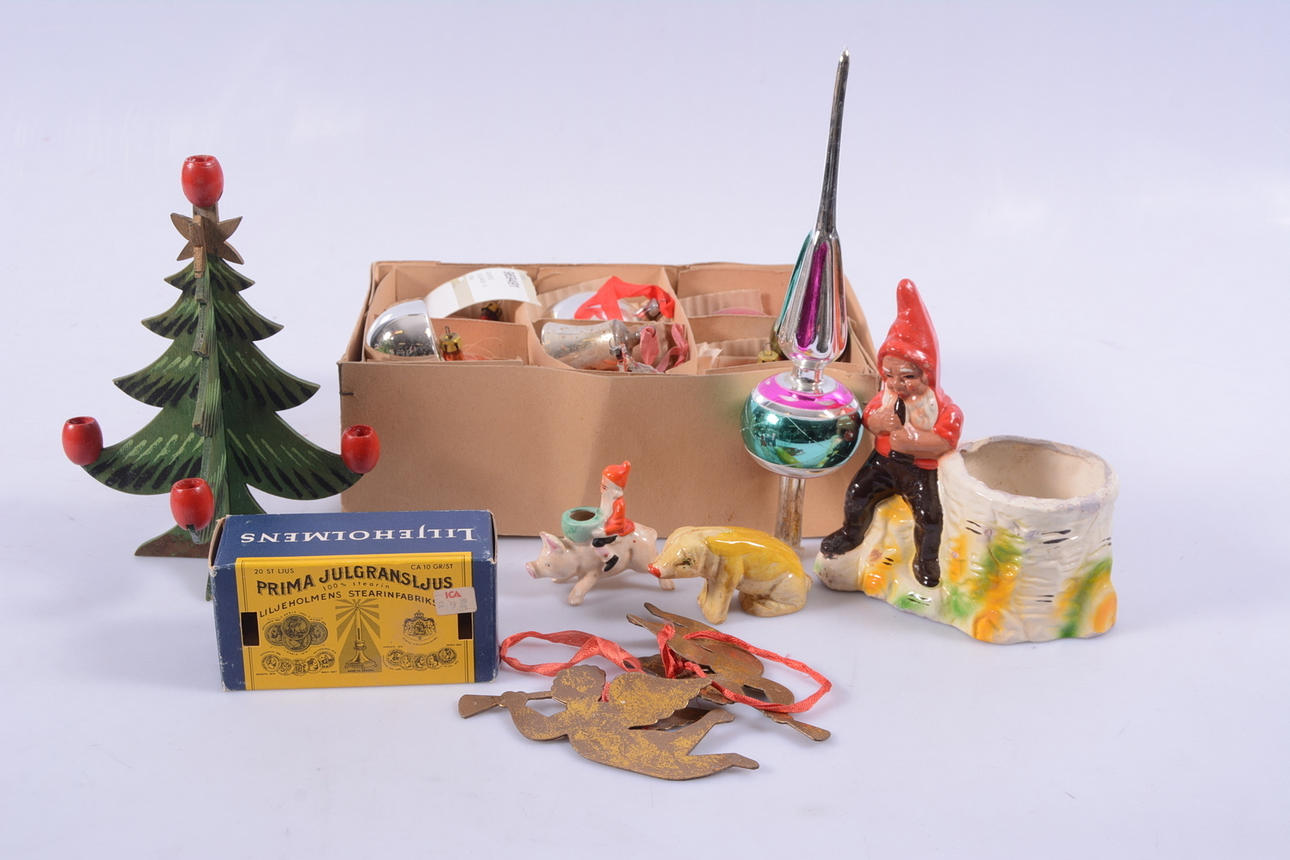 DIVERSE JULSAKER, 18 delar.