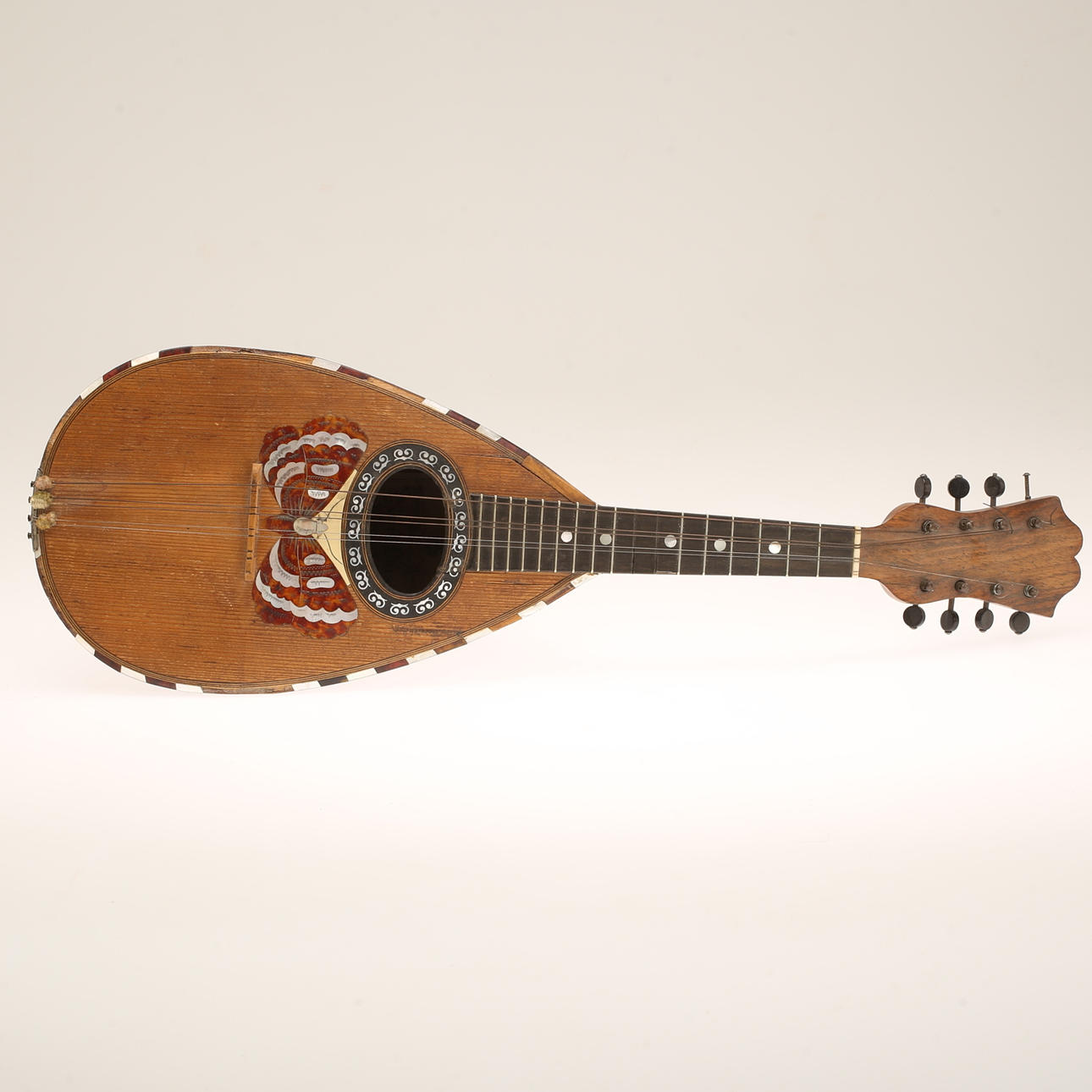 MANDOLIN, Carlo Crispi, Napoli.