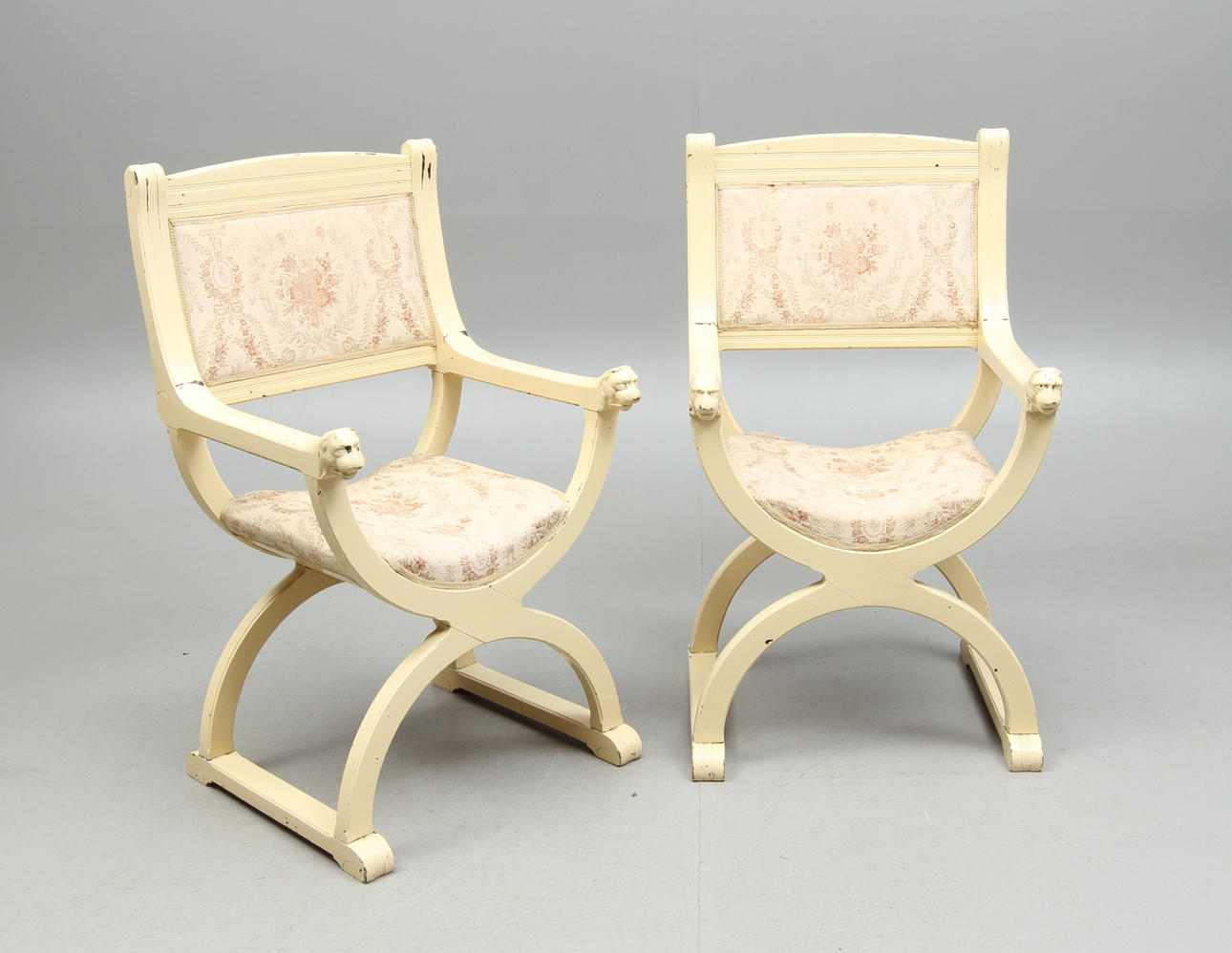 KARMSTOLAR, 1 par, sk. Dantestolar, 1900-talets första hälft.