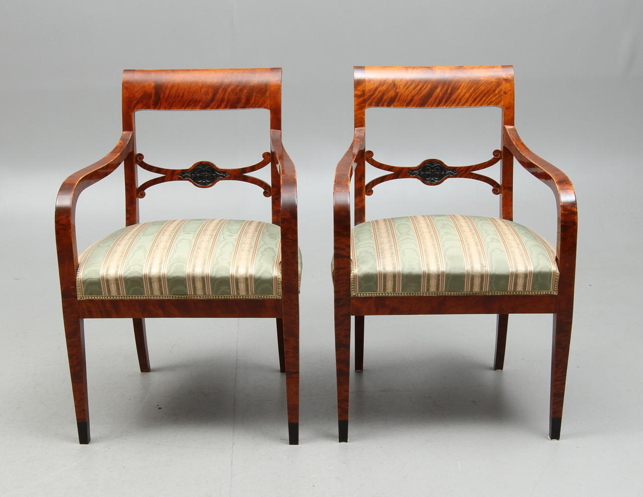 KARMSTOLAR, 1 par, Karl Johanstil, 1900-tal.