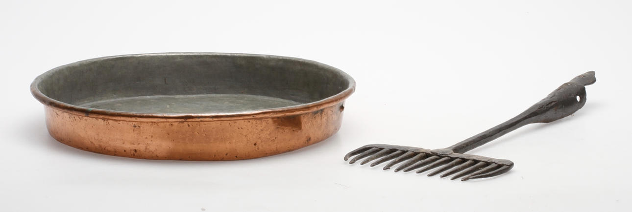 FORM samt FISKLJUSTER, smide samt koppar, 1700-1800-tal.