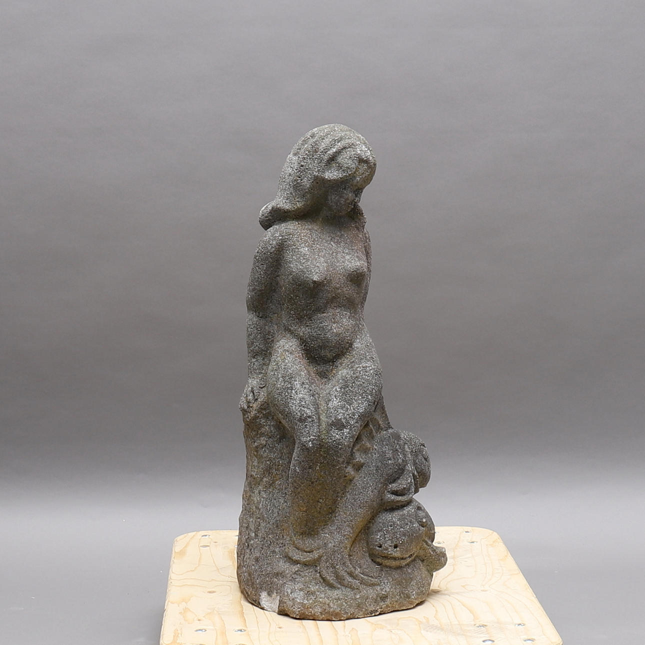 DAMMFIGUR, betong, kvinna.