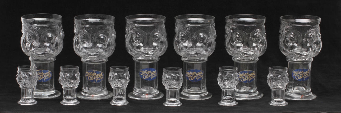 ÖLGLAS samt SNAPSGLAS, 12 delar, Lars Hellsten, Skruf.