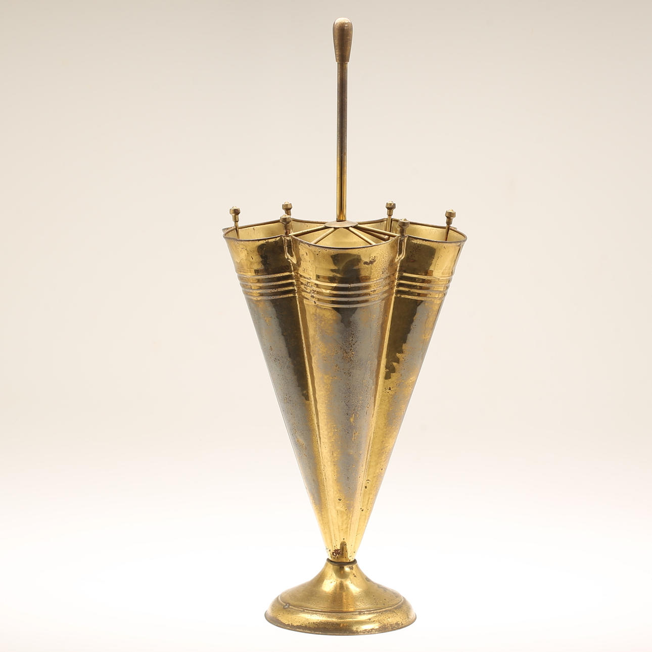 PARAPLYSTÄLL, mässing, 1900-tal.