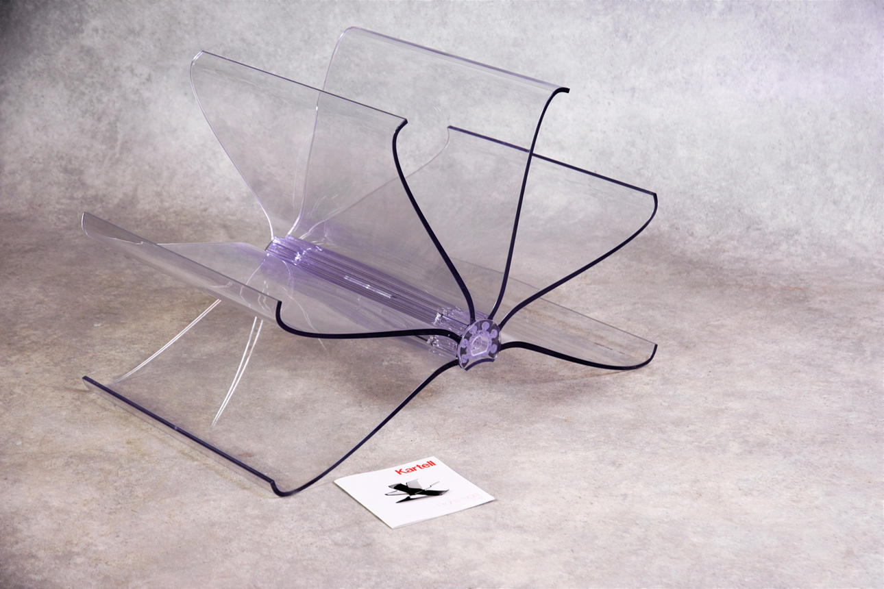 ZEITUNG "Front Page" Kartell Design Swedish Front.