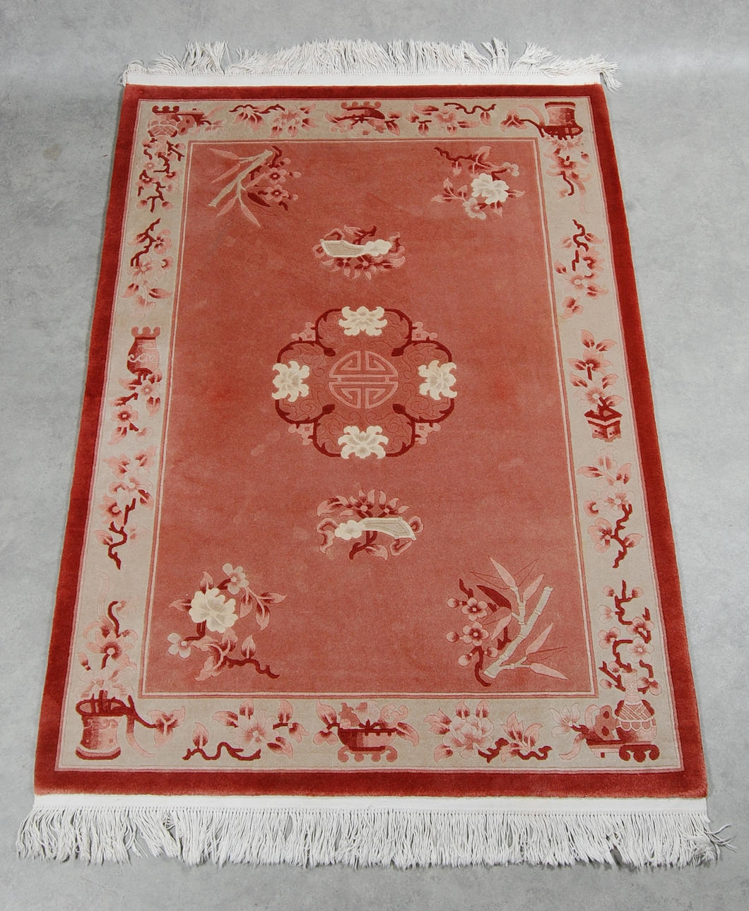 MATTA, Kina, 203 x 136 cm.