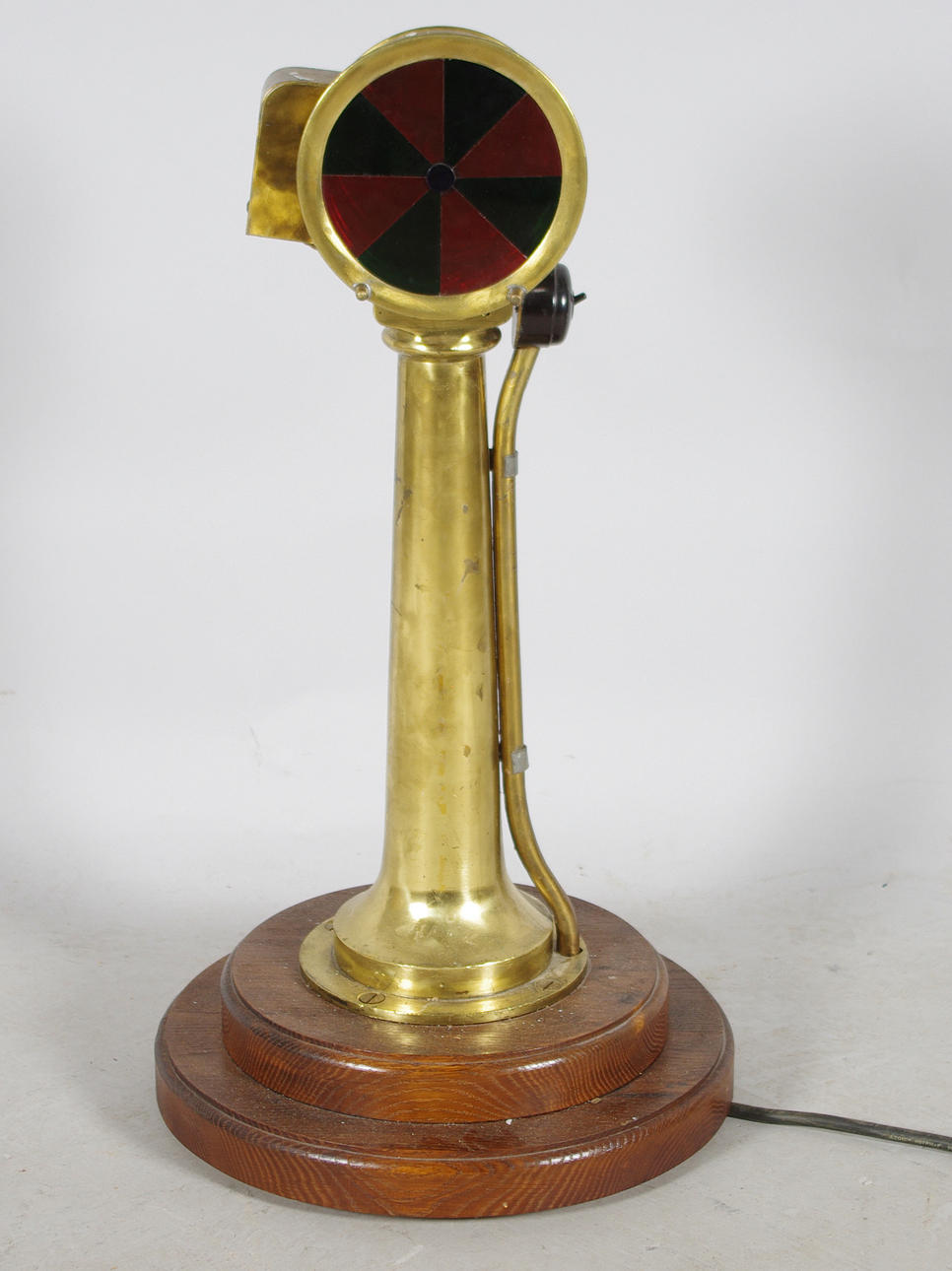 MASKINRUMSTELEGRAF ombyggd till lampa.