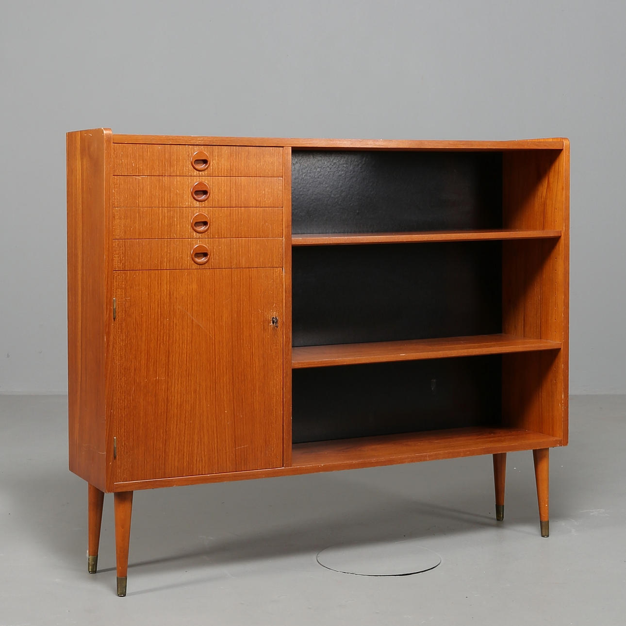 HYLDE, teaktræ, midten af det 20. århundrede.