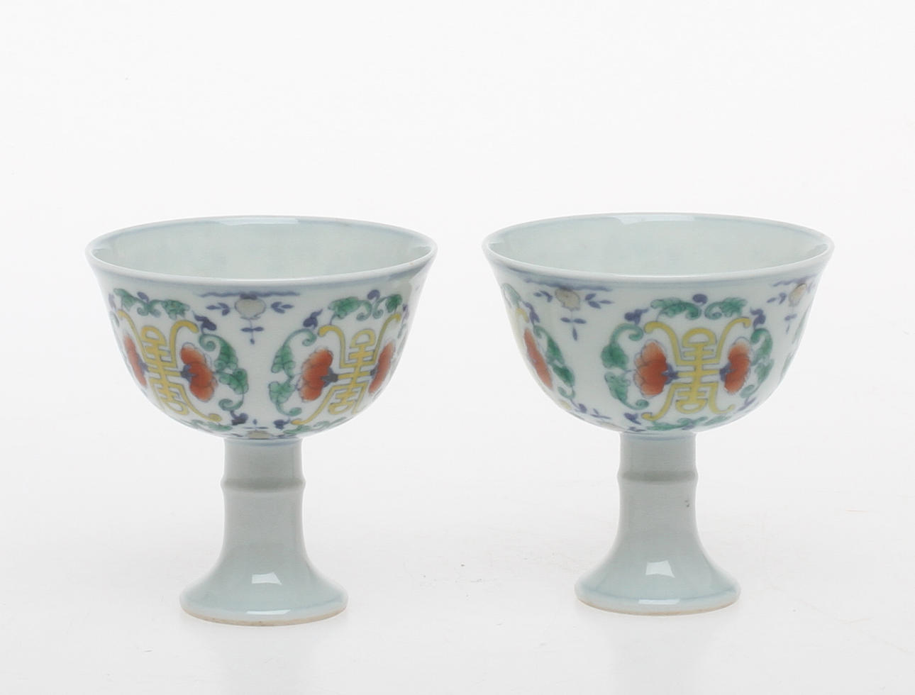 VINSKÅLAR, 1 par, porslin, Kina.