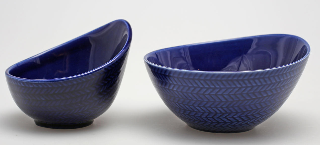 SKÅLAR, 2 st, flintgods, Blå Eld, Hertha Bengtsson, Rörstrand.