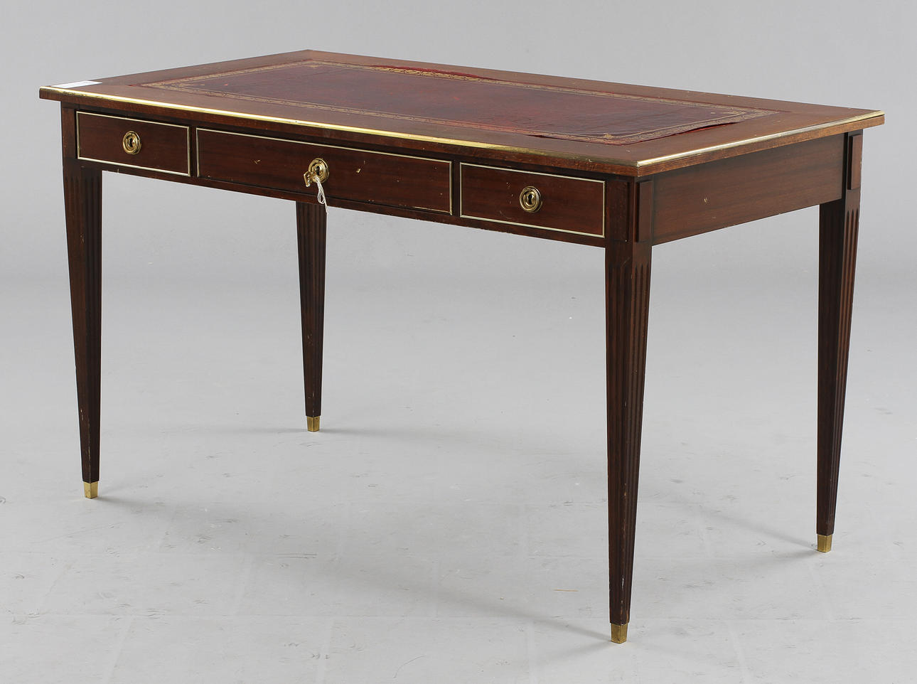 SKRIVBORD, gustavianskt stil, 1900-tal.