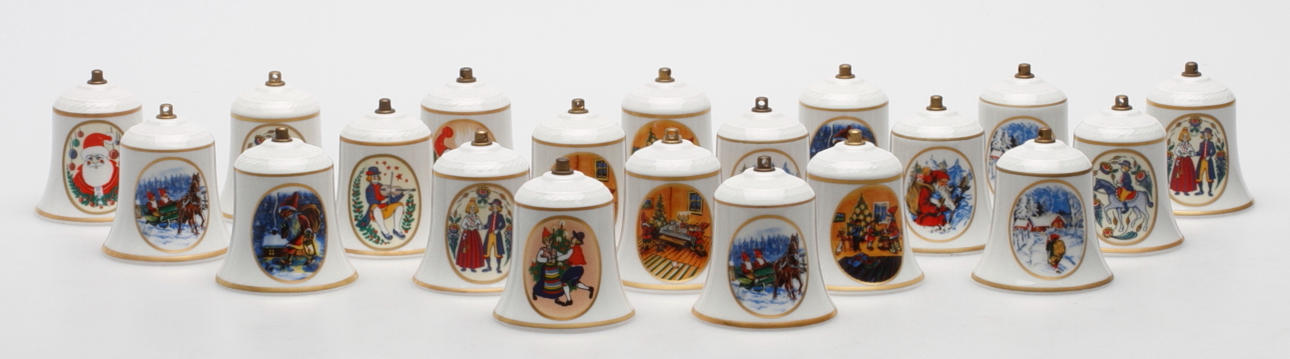 JULKLOCKOR, 20 st, porslin, "Gammeldags Jul", Rörstrand.