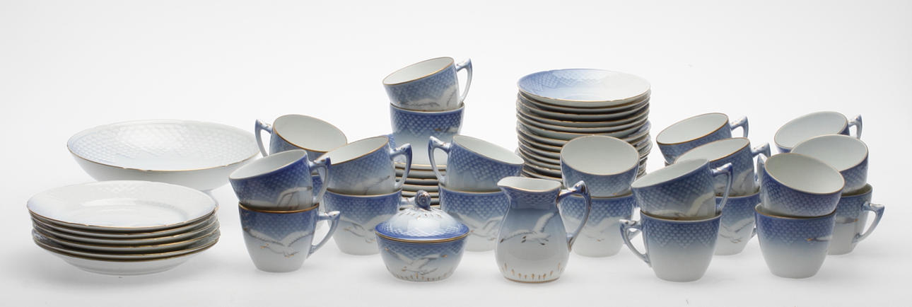 SERVISDELAR, 35 delar, "Måsen", Bing & Gröndahl.