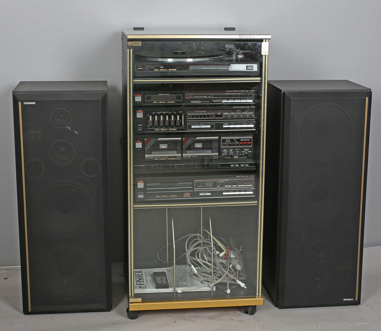 STEREO MED TILLHÖRANDE MÖBEL, Fischer.