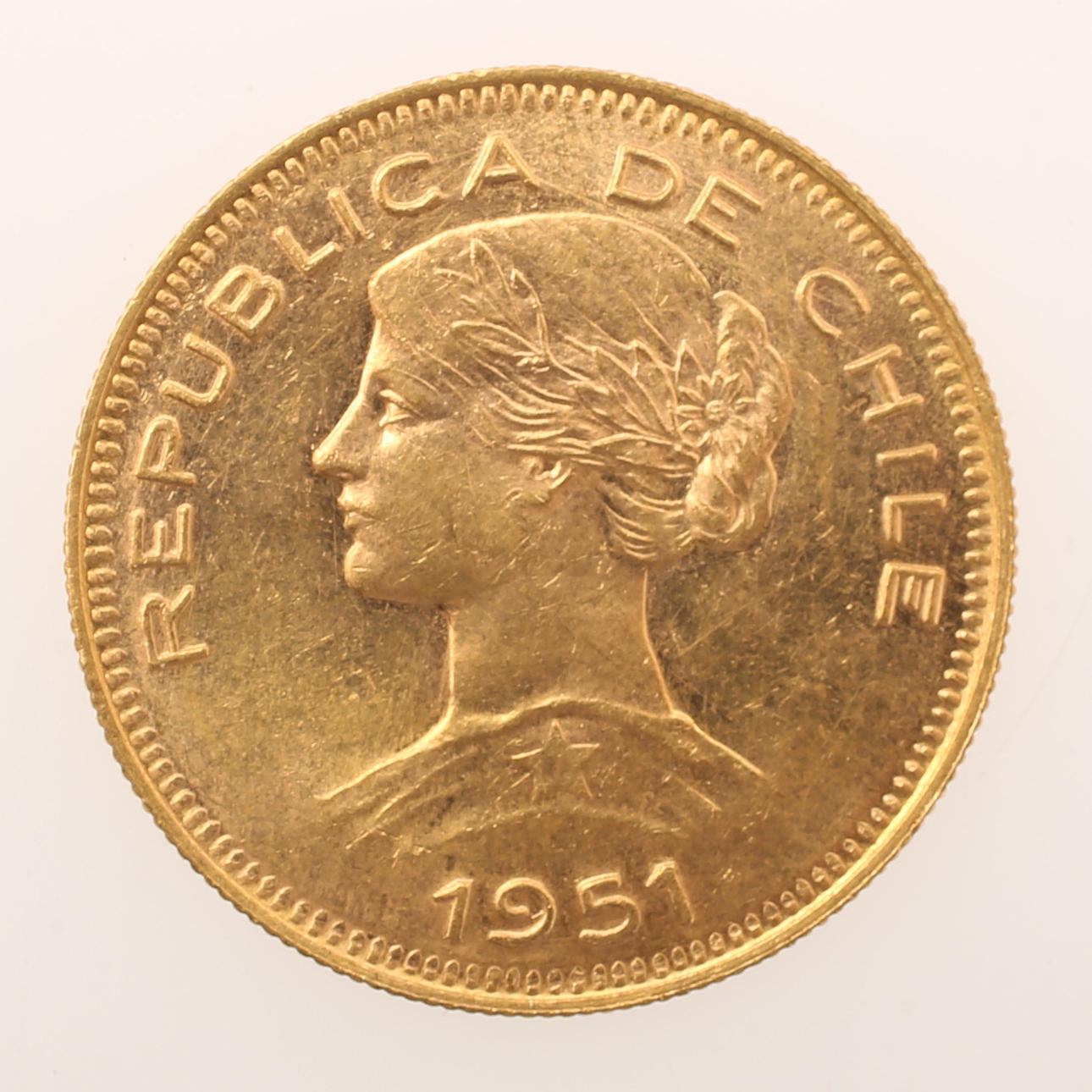 MONEDA DE ORO, 100 Pesos, Chile, 1951.