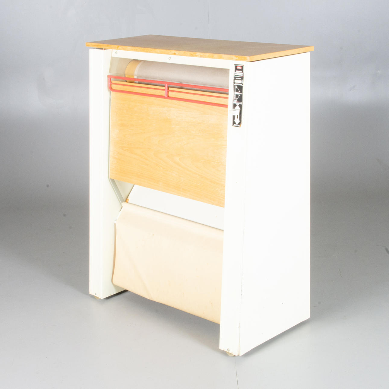 KALLMANGEL, Cylinda.