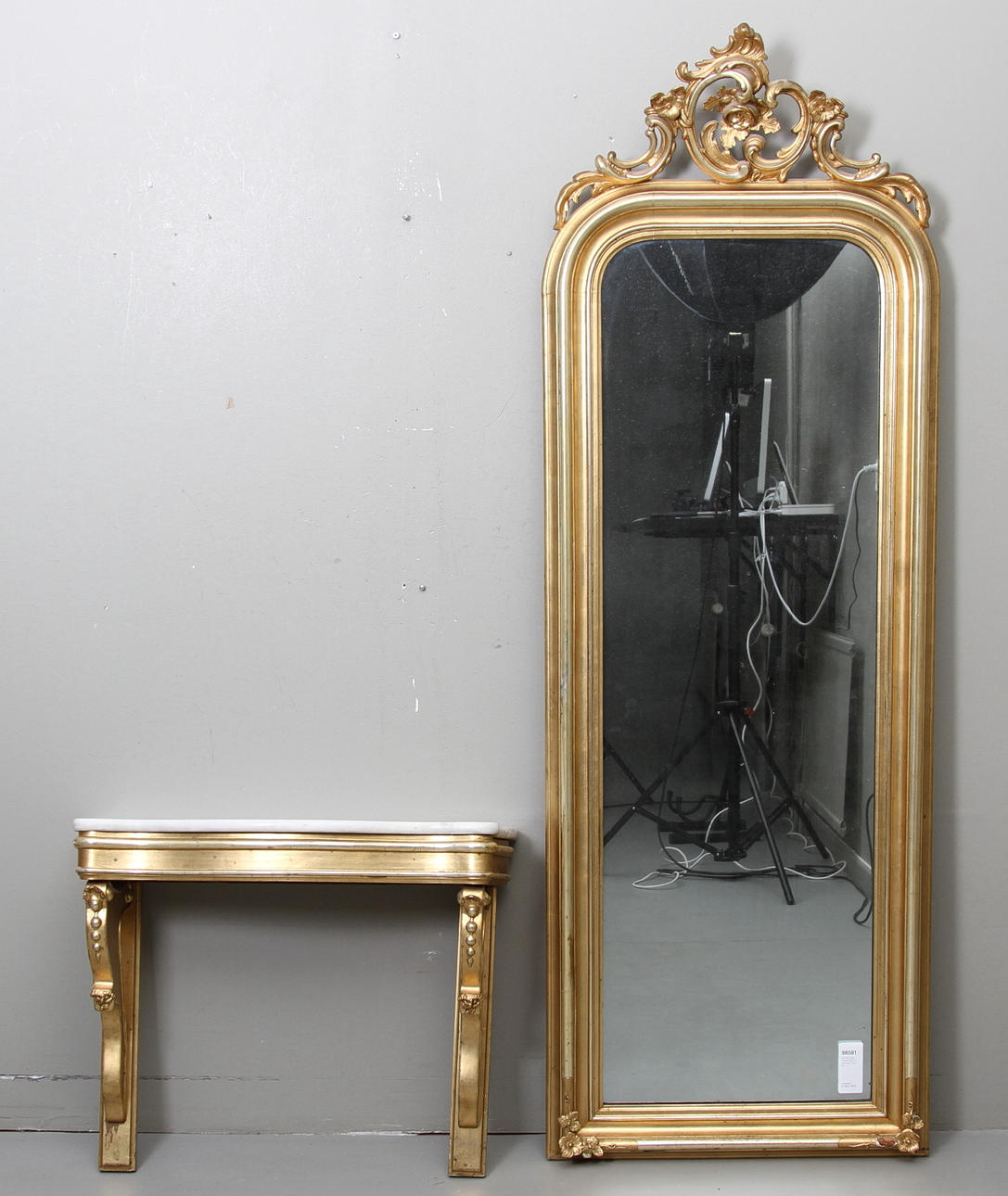 SPEGEL MED KONSOLBORD, rokokostil, 1800-tal.